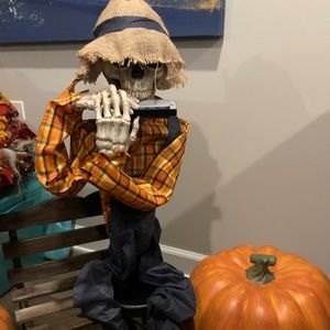 Halloween Decor